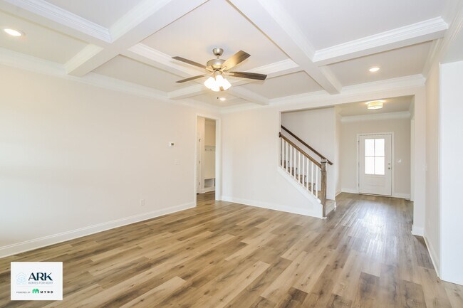 Foto del edificio - 6059 Bakerville Ln