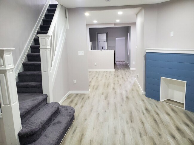 Foto del edificio - 3 Bedroom House in West Philadelpia