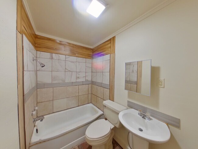 Foto del edificio - 3632 E 31st St S