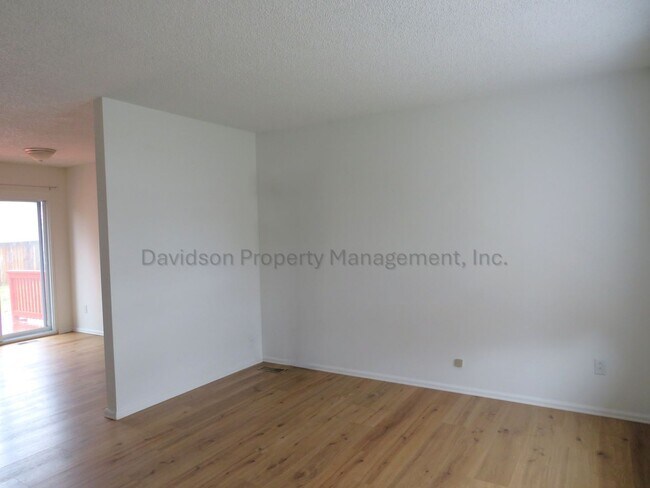 Foto del edificio - 5160 Marabou Way