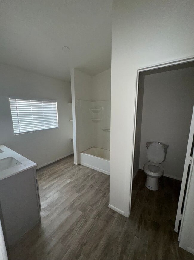 Building Photo - Beautiful Home in East Mesa
