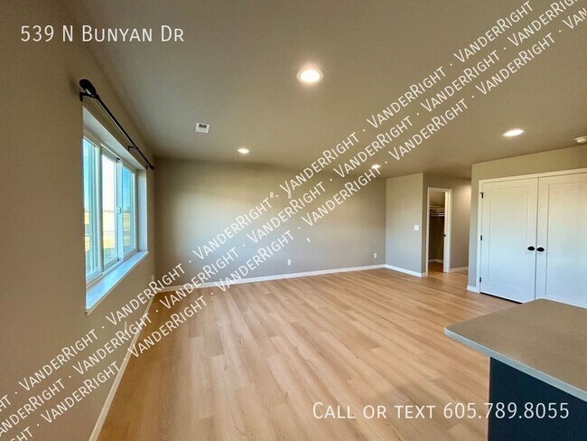 Foto del edificio - 539 BUNYAN Dr