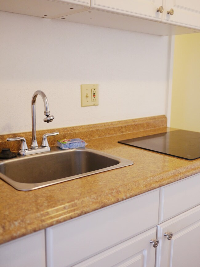 Photo - 445 Seaside Ave Townhome