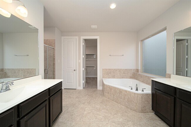 Foto del edificio - 13927 Manobrook Ct