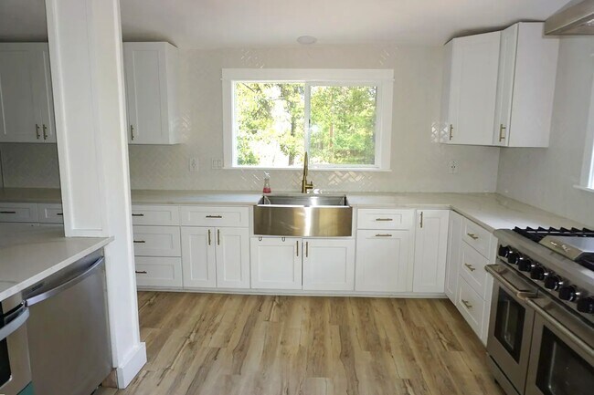 Building Photo - 45 Lodgepole Dr