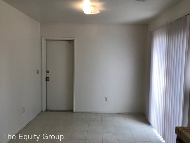 Building Photo - 851-859 W Mulberry Ave