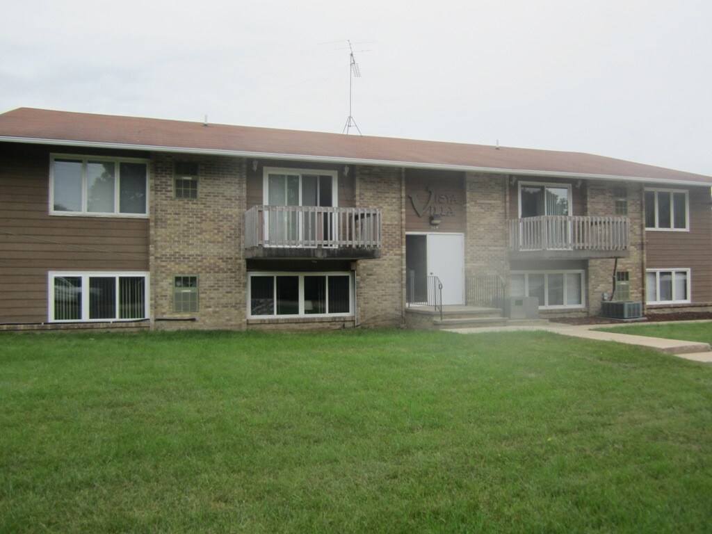 584 12th St SE Unit 7, Le Mars, IA 51031 Apartments in Le Mars, IA