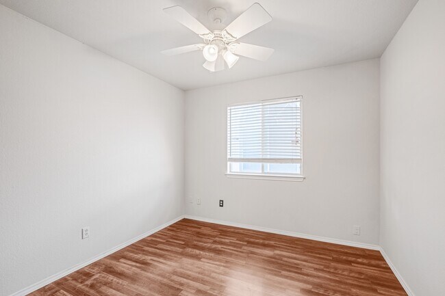 Foto del edificio - 3 Bedroom, 2 Bath Home in North Austin