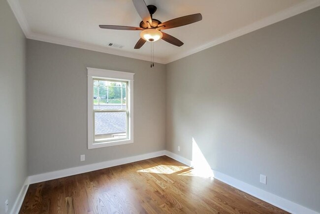 Building Photo - 3116 Belwood St
