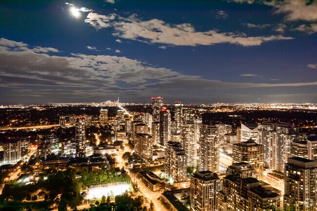 Aerial Photo - Pearl Condominiums