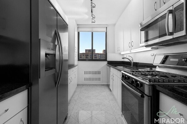 Foto del edificio - 2 bedroom in New York NY 10023