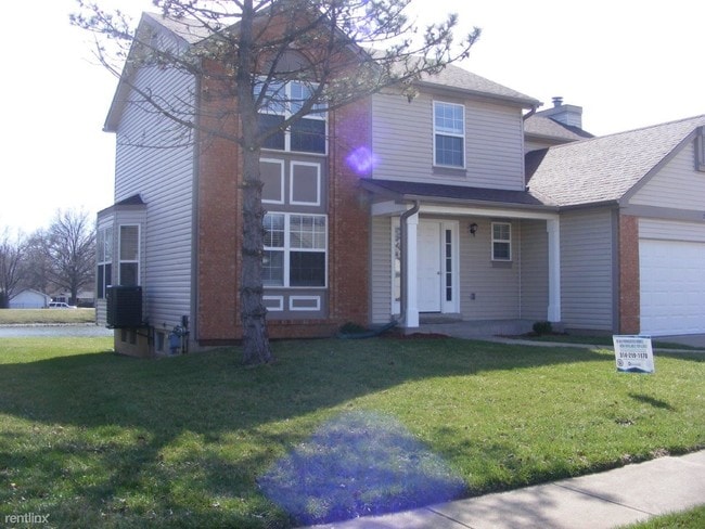 Building Photo - 4 br, 2.5 bath House - 2422 Black Pine Ct