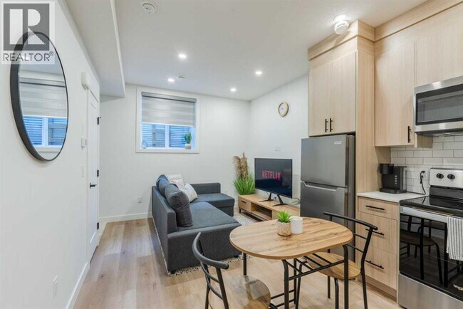 Photo du bâtiment - 1313-1320 20 Ave NW