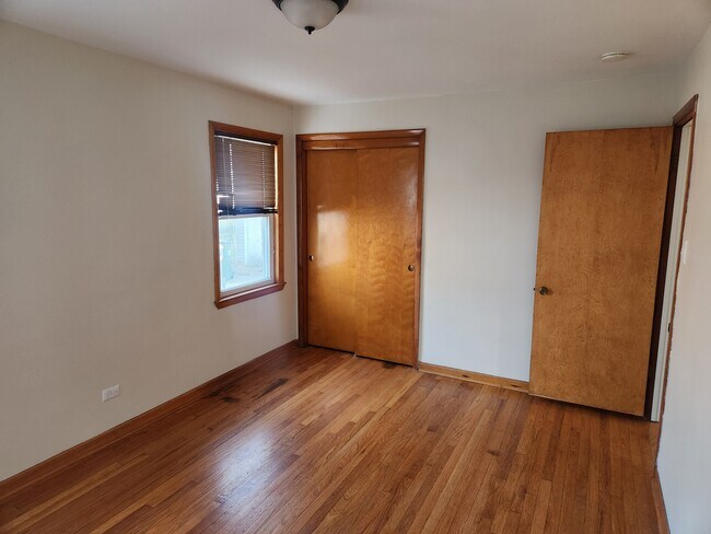 Foto del edificio - 236 Chestnut Ave