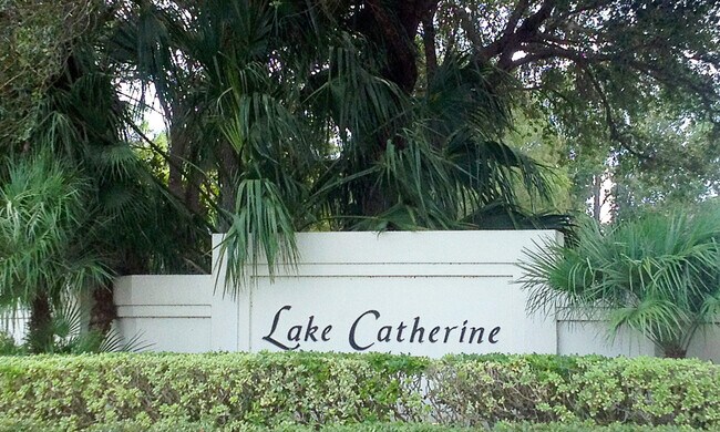 Foto del edificio - 3504 Lakemont Ct