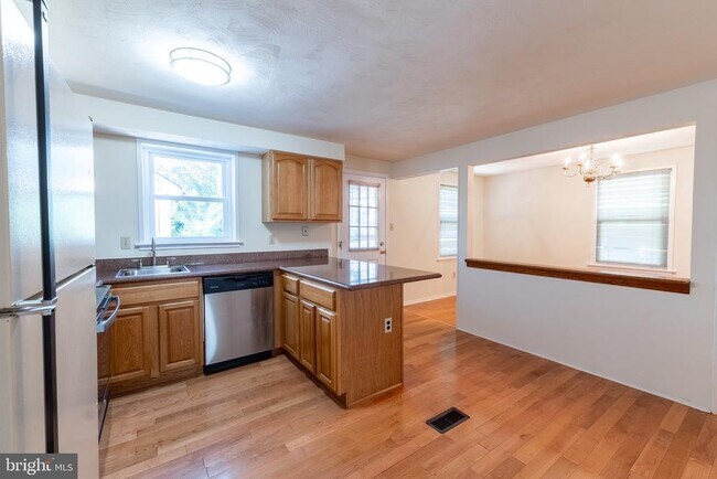 Foto del edificio - 12136 Bentridge Pl