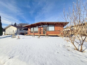 Building Photo - 8820 Meadowlark Rd NW