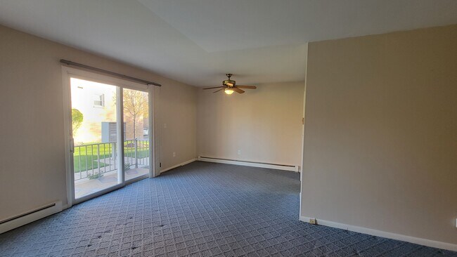 Photo - 15 Cottage St Apartment