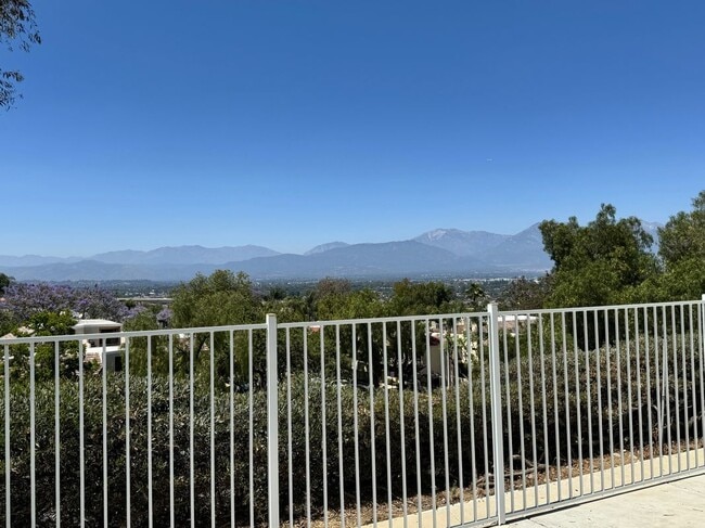 Building Photo - 13216 Pinnacle Ct
