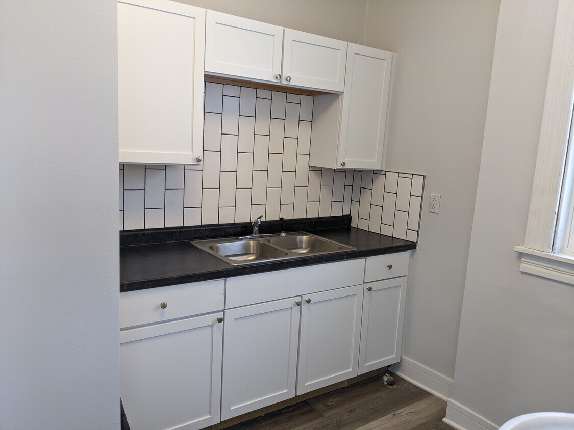 Foto principal - 320 E Hickory St