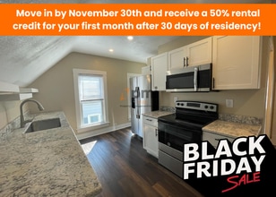 Building Photo - 1204 Manhattan St