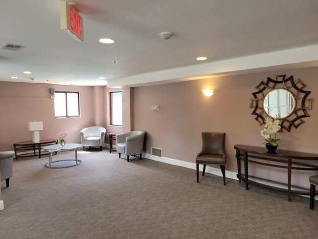 Foto del edificio - 30 Revere Beach Pkwy