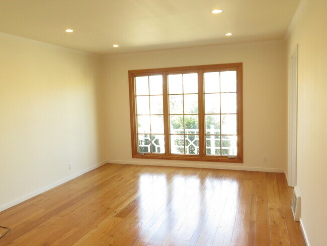 Living Room - 3119 Turk Blvd