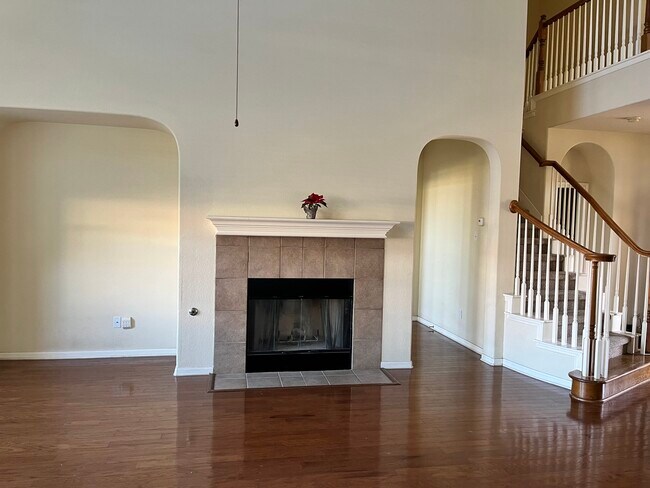 Foto del edificio - 3007 Covington Pl