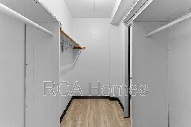 Foto del edificio - 37 West St Clair Street