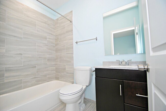 Building Photo - 1532-36 Ingersoll St