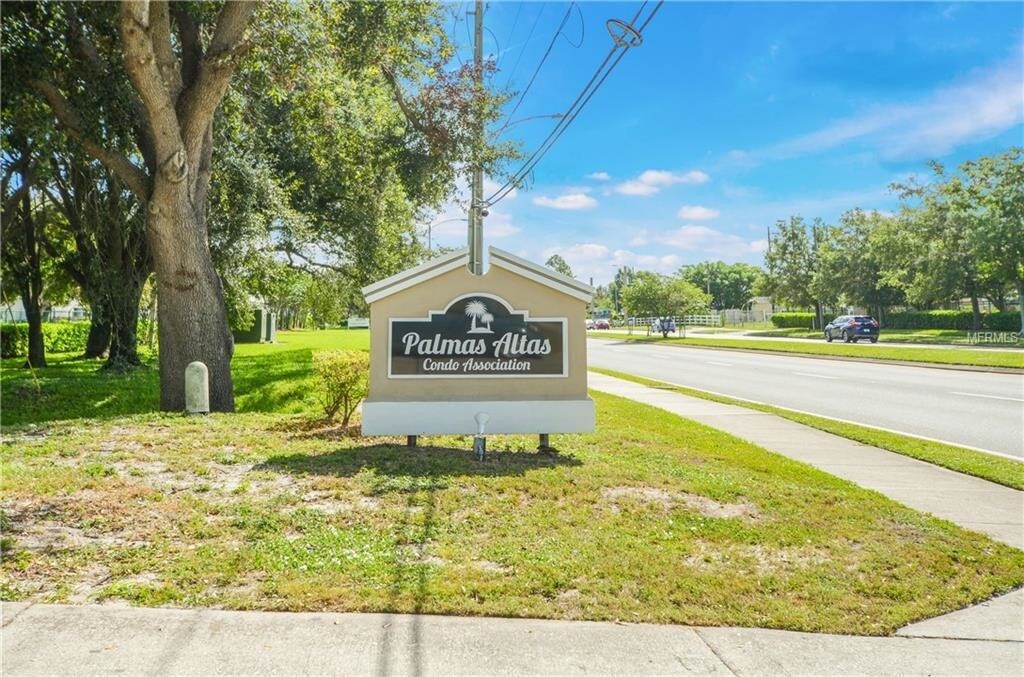 Primary Photo - 4326 Pershing Pointe Place Unit 4