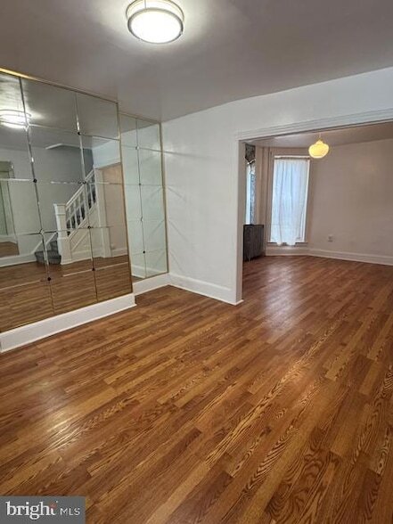 Foto del edificio - 6422 N Lambert St