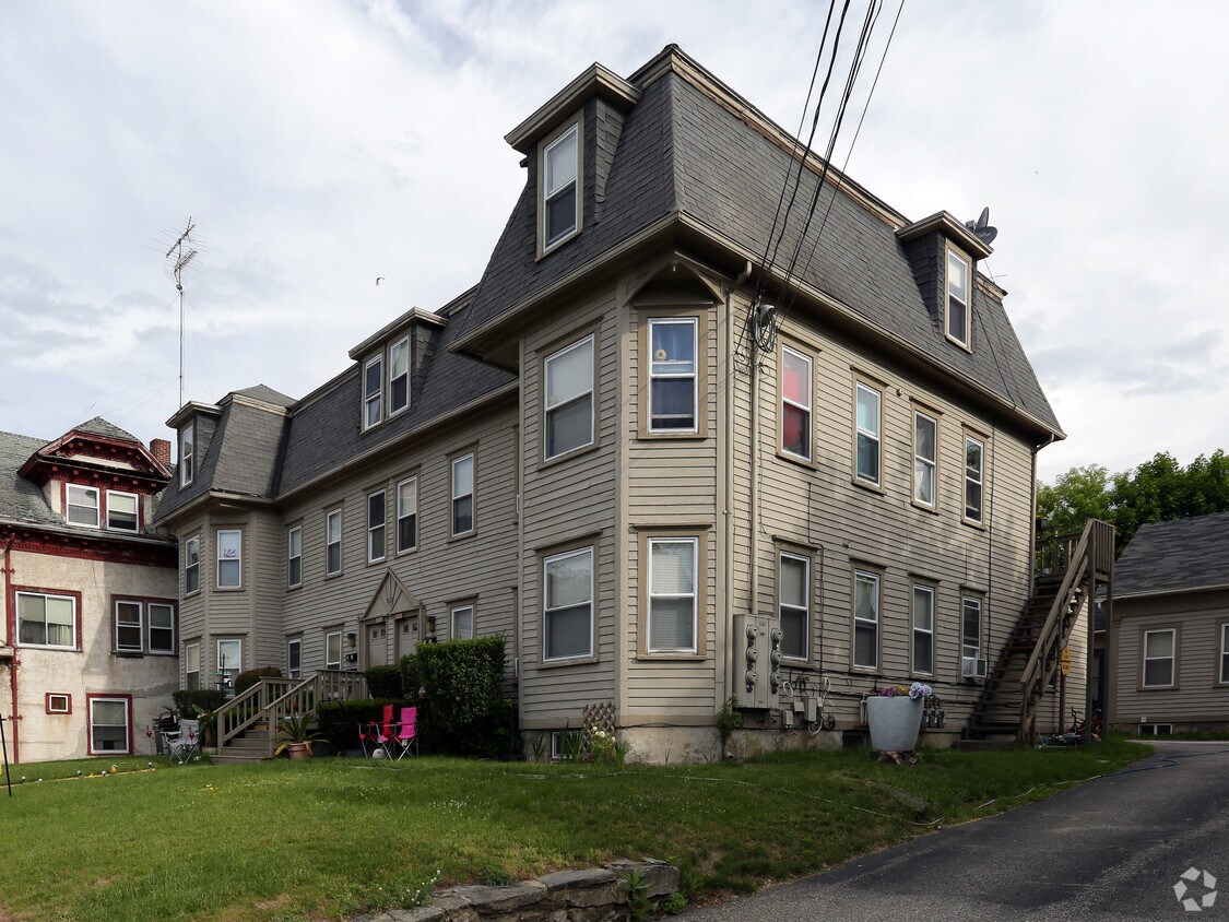 Building Photo - 213-215 Providence St
