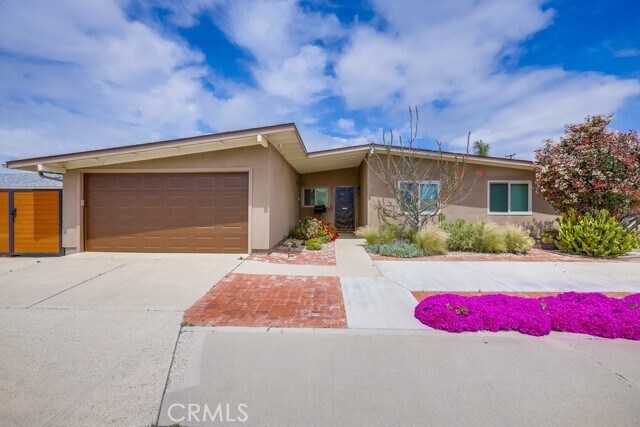 Foto principal - 6701 Trask Ave