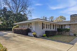 Building Photo - 902 New Bern Ave