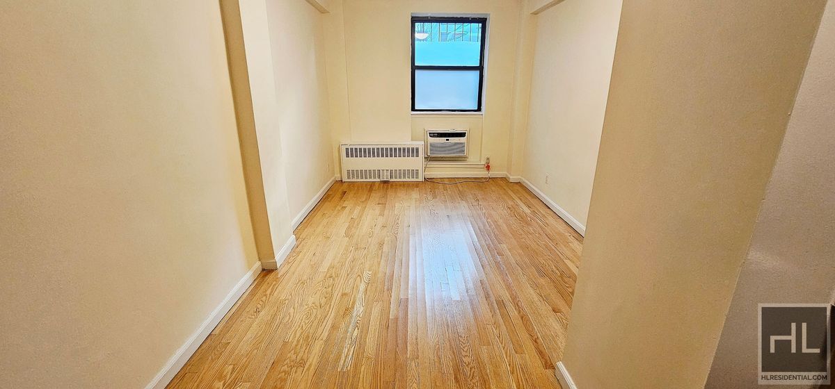 Foto del edificio - EAST 84 STREET