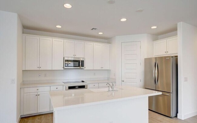 Foto del edificio - Stunning 3beds/2baths brand new home locat...