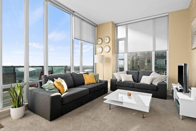 Building Photo - 218-217 17 Ave SE