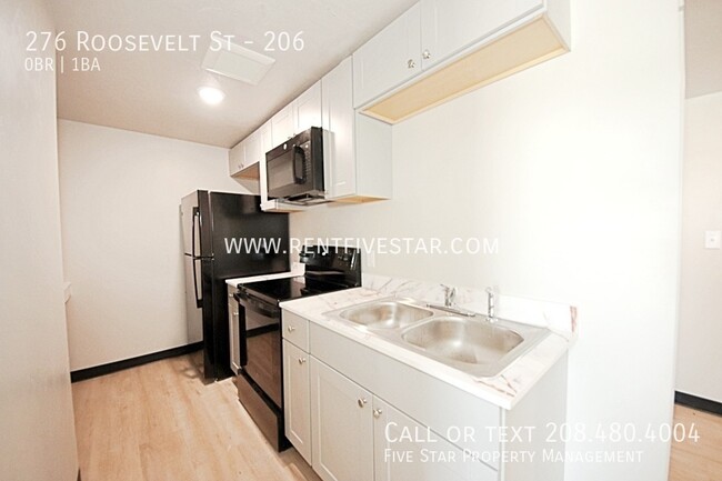 Foto del edificio - First Month Free! NEW Studio Apartment Ava...