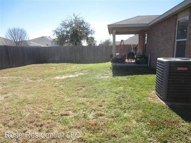 Building Photo - 10902 Rivera Cv