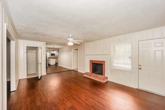 Foto del edificio - 2599 GA-85