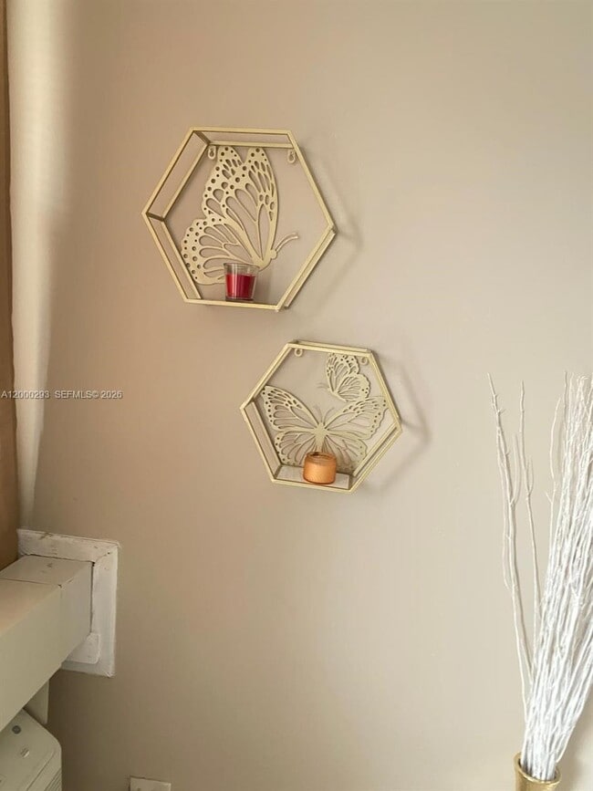 Foto del edificio - 2701 Riverside Dr