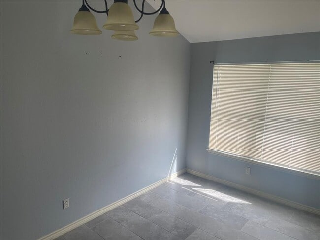 Building Photo - 13800 Randalstone Dr