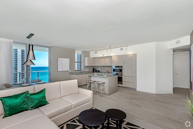 Building Photo - 4010 S Ocean Dr