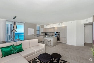 Building Photo - 4010 S Ocean Dr