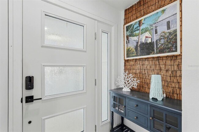 Foto del edificio - 573 Boca Ciega Point Blvd N