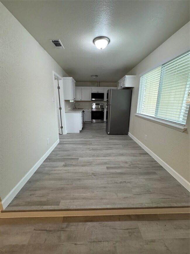 Foto del edificio - 1205 Ramble Creek Dr