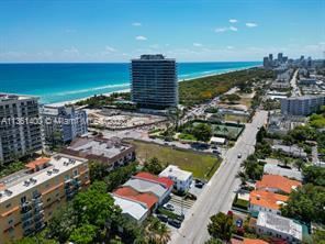 Primary Photo - 3 br, 2.5 bath House - 8825 Harding Ave # 2