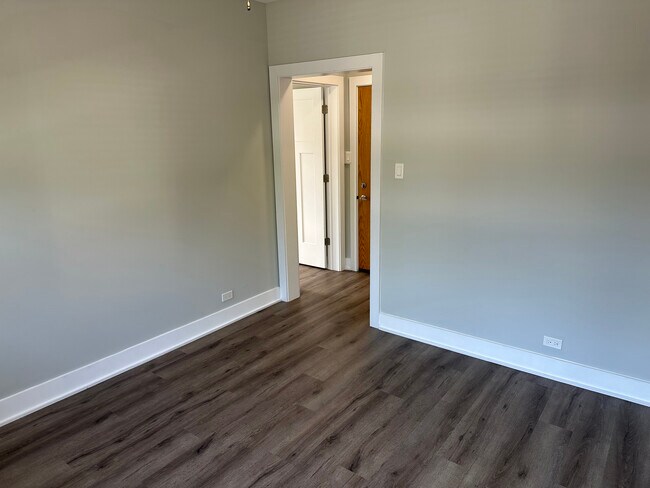 Foto del edificio - 725 Saint Johns Ave