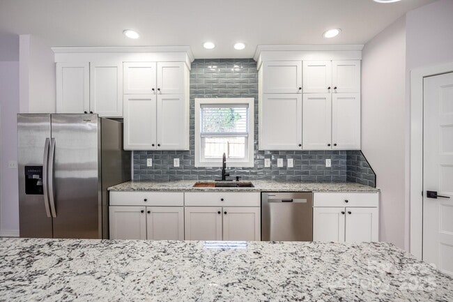 Building Photo - 7039 Executive Cir